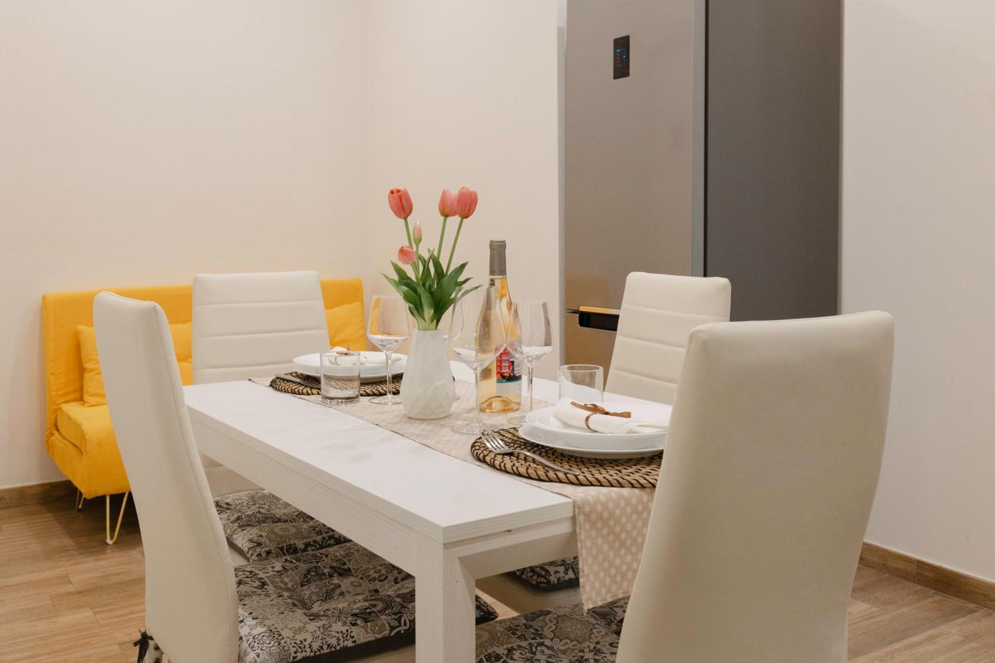 Eden Suite - Central Apartment With Balcony - Molfetta Eksteriør bilde